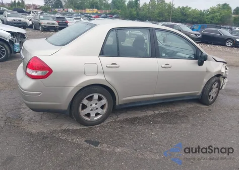 2009 Nissan Versa 1.8S z USA, uszkodzony, nr VIN 3N1BC11E29L501393